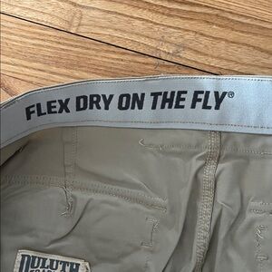Duluth Flex Dry on the Fly 38x30 relaxed fit like new
